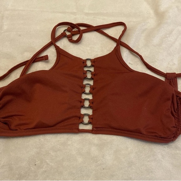 Xhilaration Rust Bikini Top With Ring Detail - Picture 10 of 15